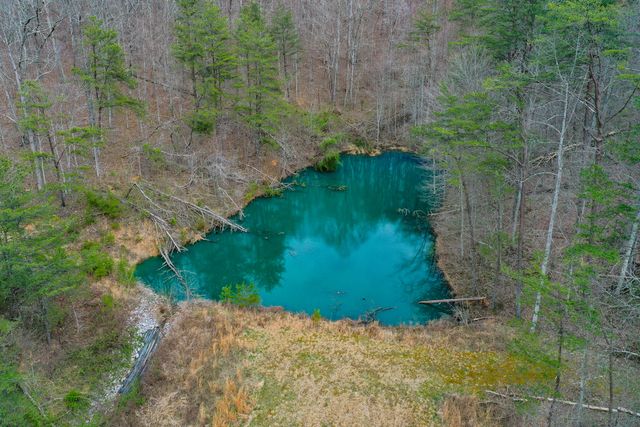 2062 Raccoon Creek Road, London, KY 40741