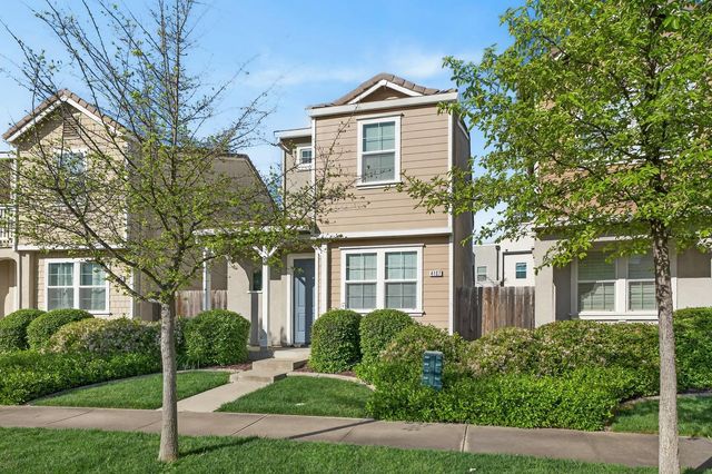 4107 Sally Ride Way, Sacramento, CA 95834