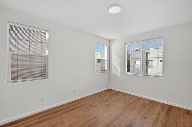 4107 Sally Ride Way, Sacramento, CA 95834