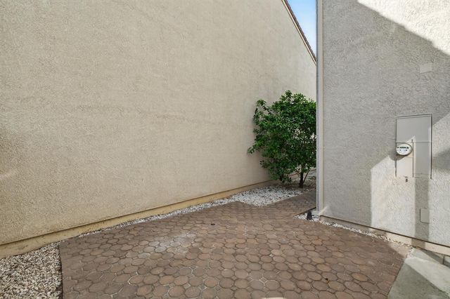 4107 Sally Ride Way, Sacramento, CA 95834