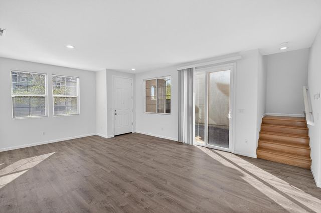 4107 Sally Ride Way, Sacramento, CA 95834