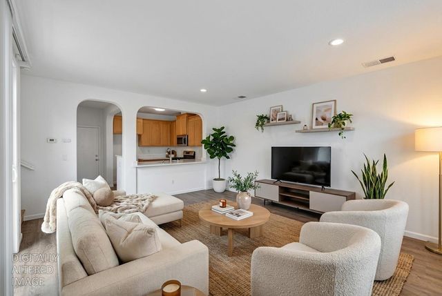 4107 Sally Ride Way, Sacramento, CA 95834