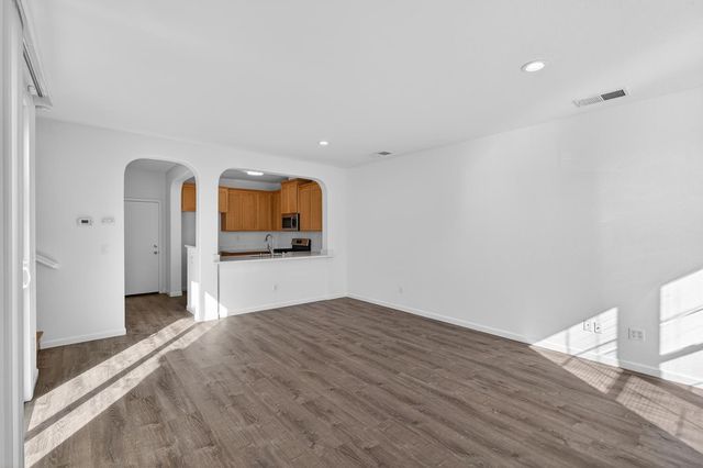 4107 Sally Ride Way, Sacramento, CA 95834