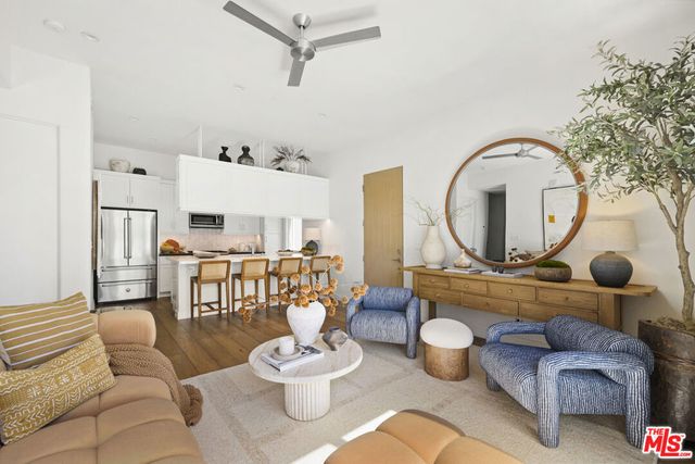 1041 N Spaulding Avenue 208, Los Angeles, CA 90046