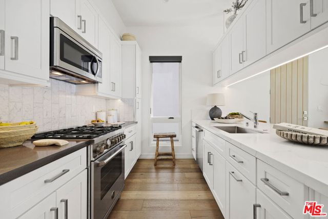 1041 N Spaulding Avenue 208, Los Angeles, CA 90046
