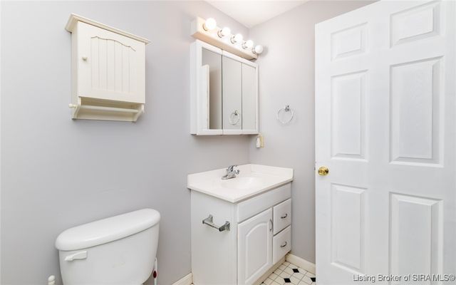 8426 Aberdeen Lane, Charlestown, IN 47111