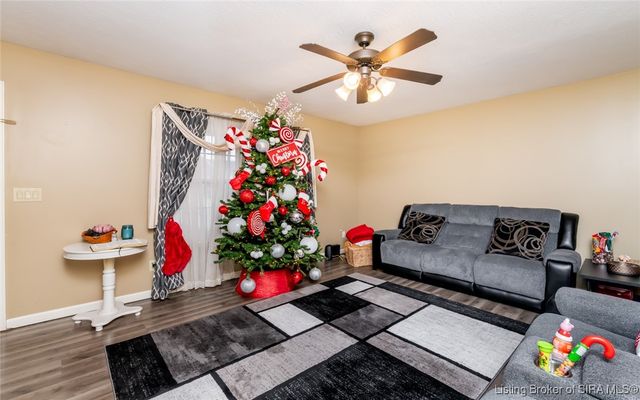 8426 Aberdeen Lane, Charlestown, IN 47111