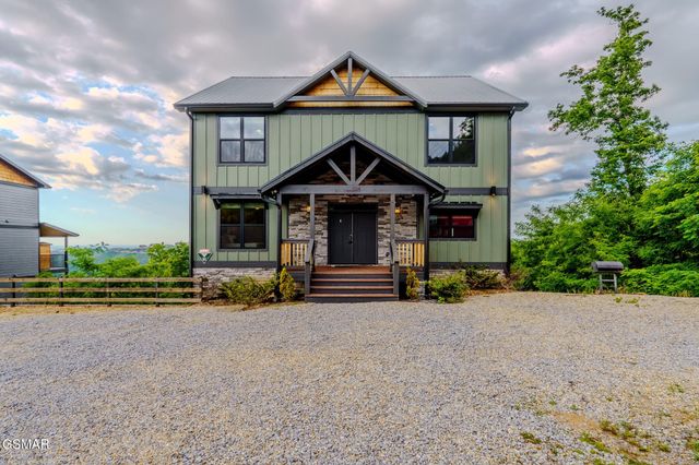 704 Topside Road, Gatlinburg, TN 37738