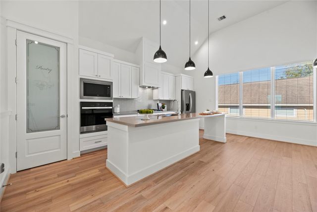 1206 Prince Street, Houston, TX 77008