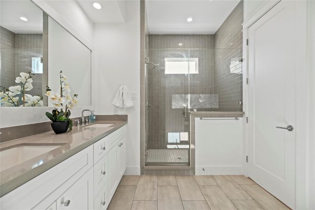 1206 Prince Street, Houston, TX 77008