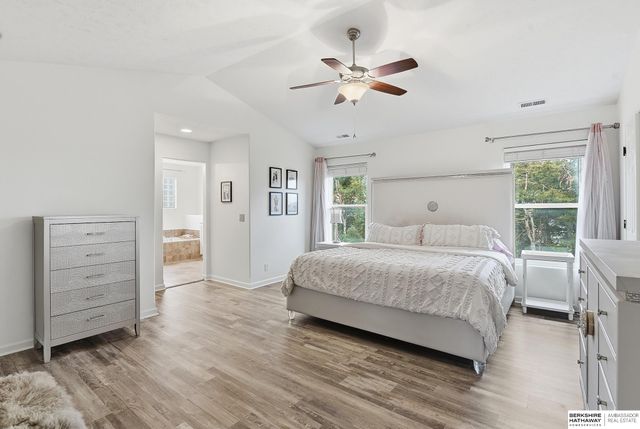 15937 Grebe Street, Bennington, NE 68007