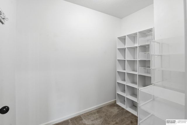 15937 Grebe Street, Bennington, NE 68007