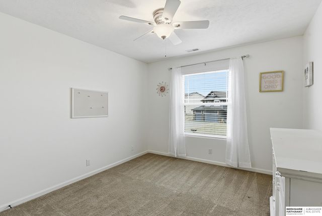 15937 Grebe Street, Bennington, NE 68007