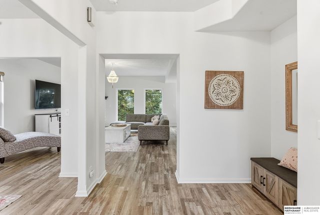 15937 Grebe Street, Bennington, NE 68007