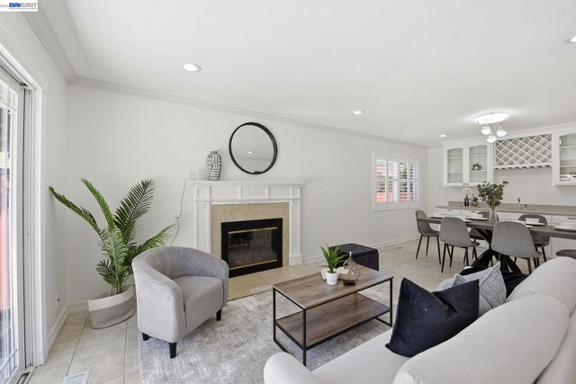 42447 Paseo Padre Pkwy, Fremont, CA 94539