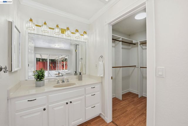 42447 Paseo Padre Pkwy, Fremont, CA 94539