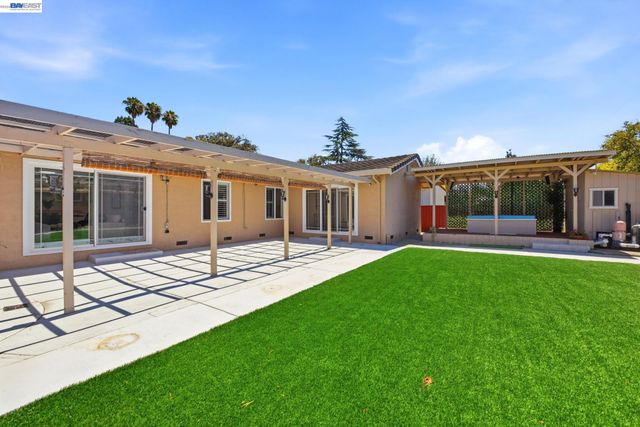 42447 Paseo Padre Pkwy, Fremont, CA 94539