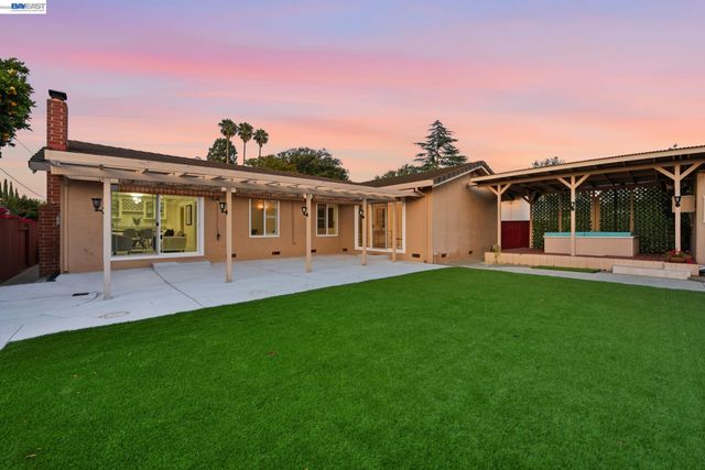 42447 Paseo Padre Pkwy, Fremont, CA 94539