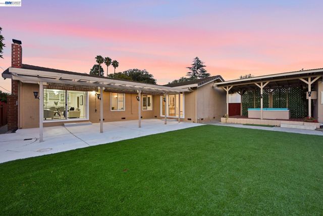 42447 Paseo Padre Pkwy, Fremont, CA 94539