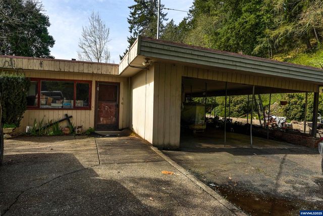 32763 Berlin Rd, Lebanon, OR 97355