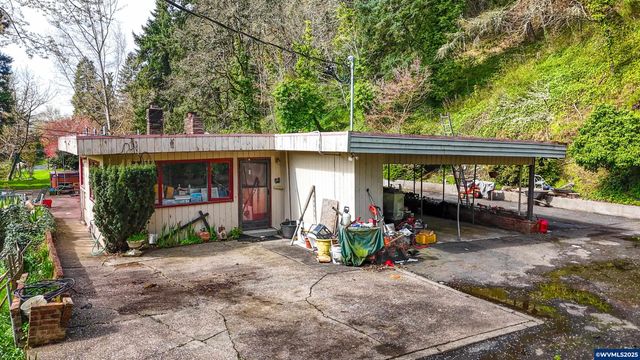 32763 Berlin Rd, Lebanon, OR 97355