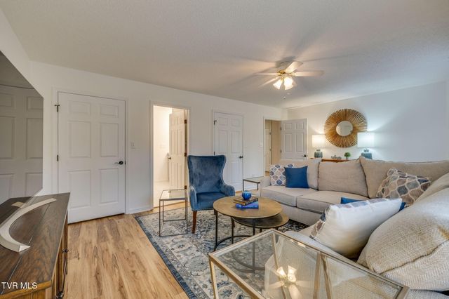 617 Franklin Square Court B, Johnson City, TN 37604