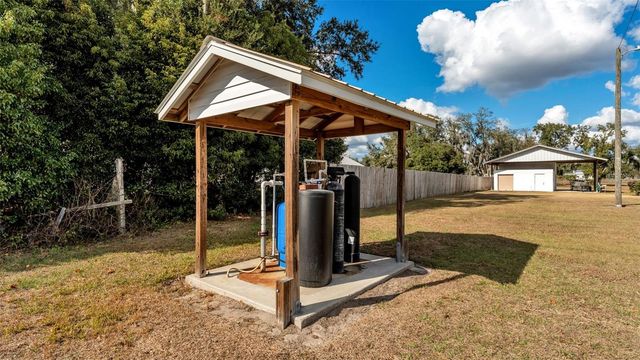 9326 EDISON ROAD, Lithia, FL 33547