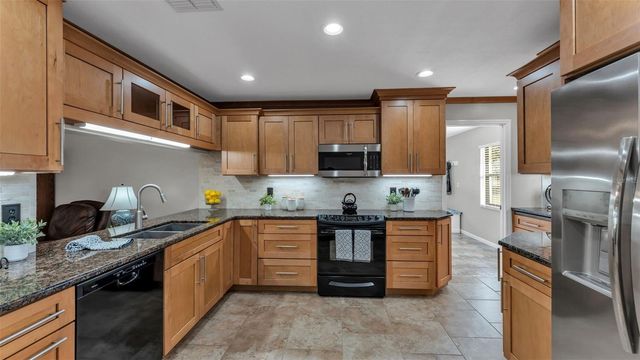 9326 EDISON ROAD, Lithia, FL 33547