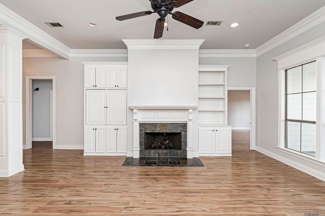 15454 Summer Trace Dr, Prairieville, LA 70769