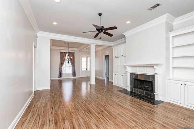 15454 Summer Trace Dr, Prairieville, LA 70769