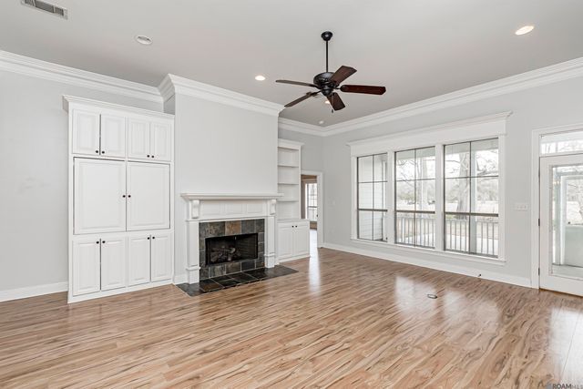 15454 Summer Trace Dr, Prairieville, LA 70769