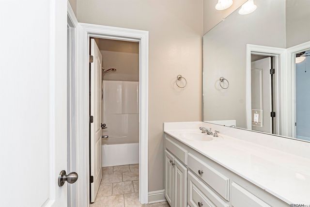 15454 Summer Trace Dr, Prairieville, LA 70769