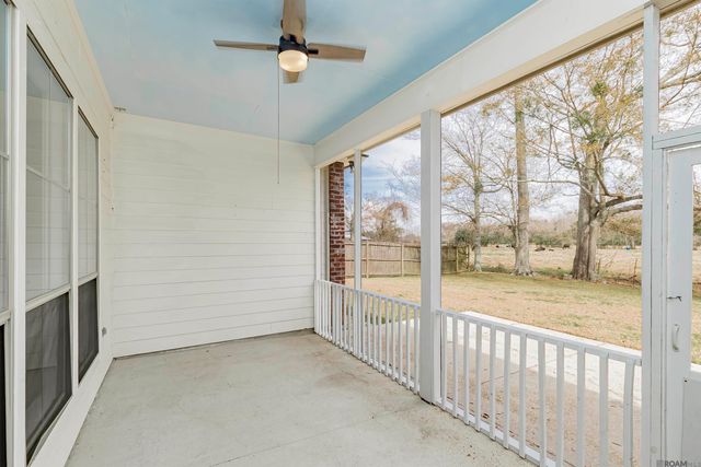 15454 Summer Trace Dr, Prairieville, LA 70769