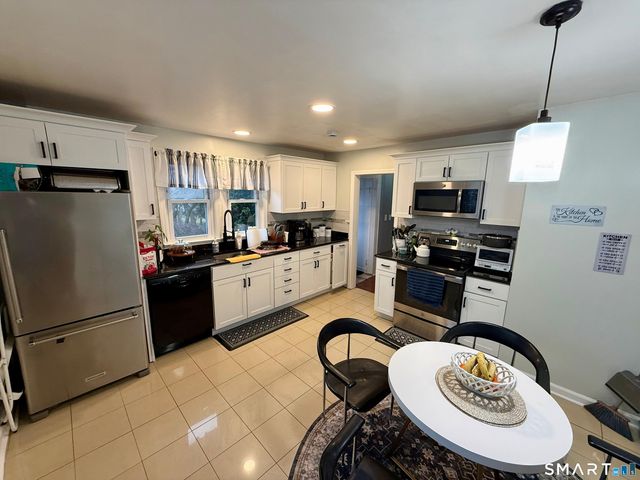 64 Hickory Street, Bridgeport, CT 06610