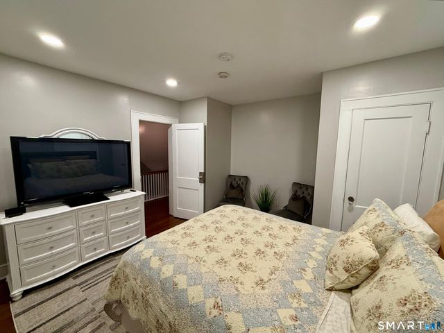 64 Hickory Street, Bridgeport, CT 06610