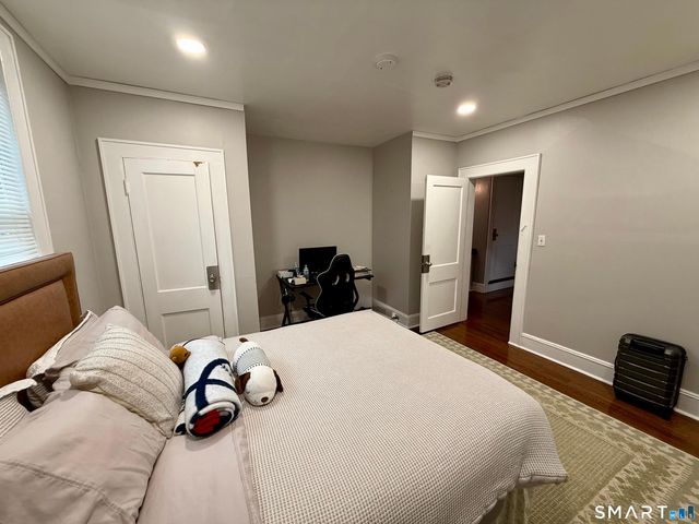 64 Hickory Street, Bridgeport, CT 06610