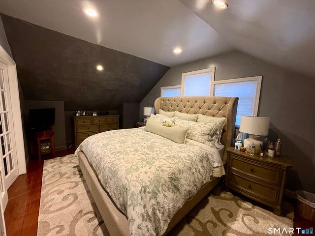 64 Hickory Street, Bridgeport, CT 06610