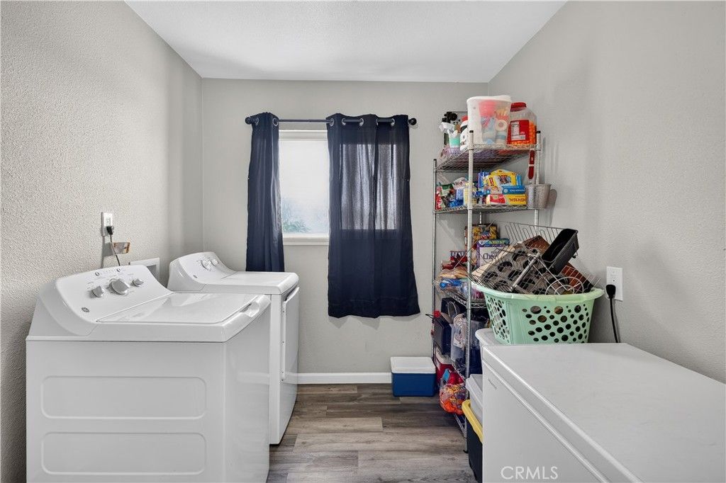 Image 20 of property listing at 1565 E Santa Fe, Merced, CA 95340