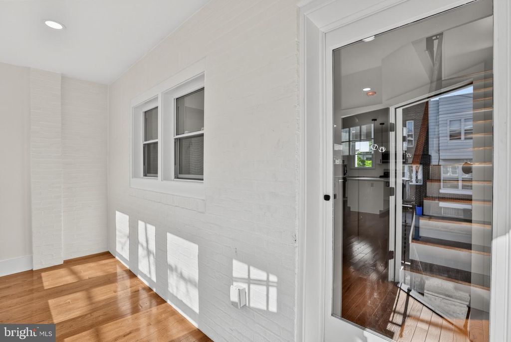1524 S 30TH ST, PHILADELPHIA, PA 19146 — photo 4