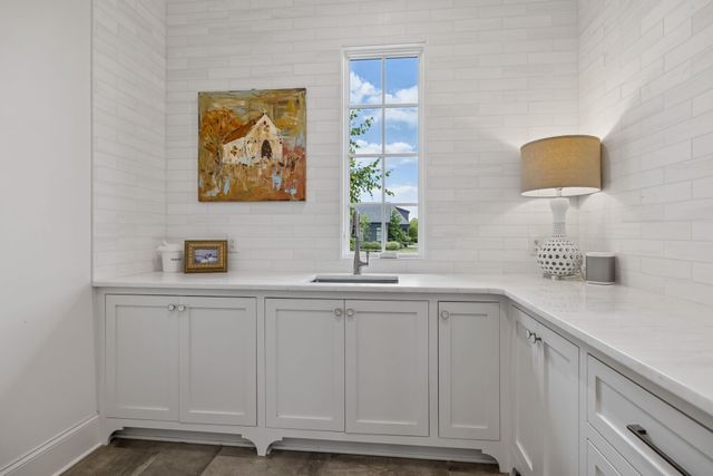 3580 Gray Ln, Thompsons Station, TN 37179