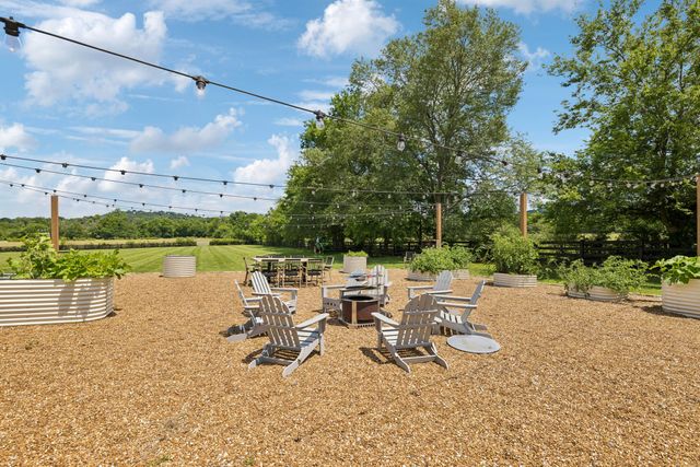 3580 Gray Ln, Thompsons Station, TN 37179