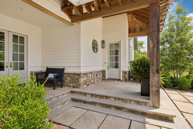 3580 Gray Ln, Thompsons Station, TN 37179