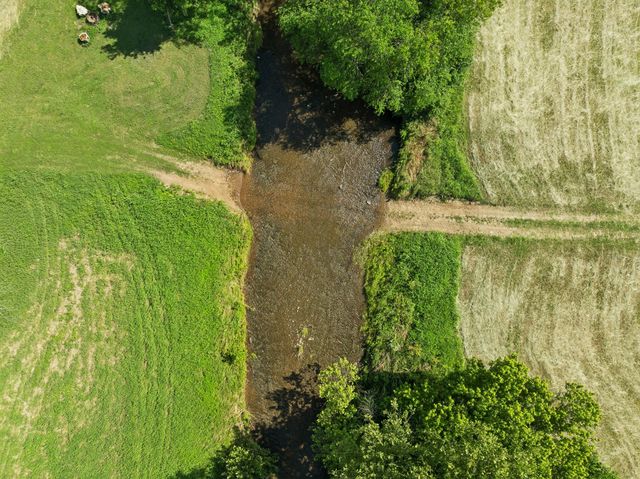 3580 Gray Ln, Thompsons Station, TN 37179