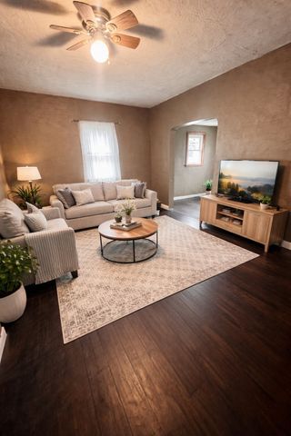 333 S 12th Street, Chariton, IA 50049
