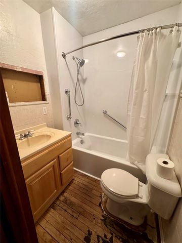 333 S 12th Street, Chariton, IA 50049