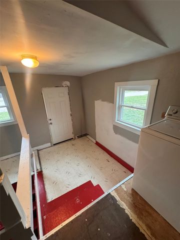 333 S 12th Street, Chariton, IA 50049
