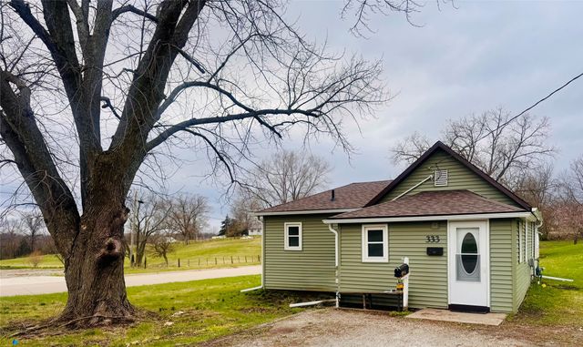 333 S 12th Street, Chariton, IA 50049