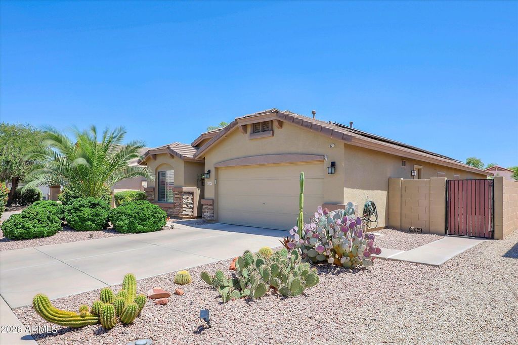 16209 W MAUNA LOA Lane, Surprise, AZ 85379 — photo 2