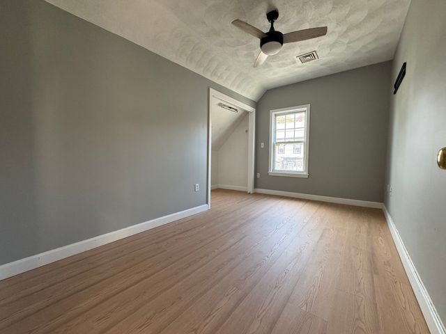 40 Wright St 2, Stoneham, MA 02180