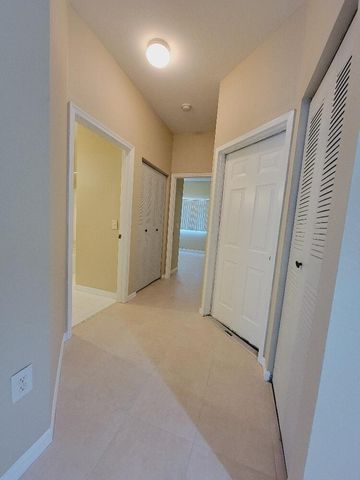 220 Crestwood Circle 102, Royal Palm Beach, FL 33411